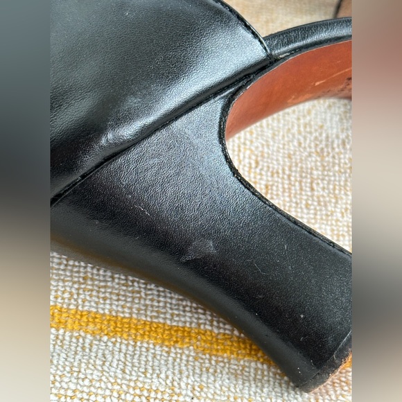 Capezio Heels - Black, Size 7.5 - Picture 8 of 10